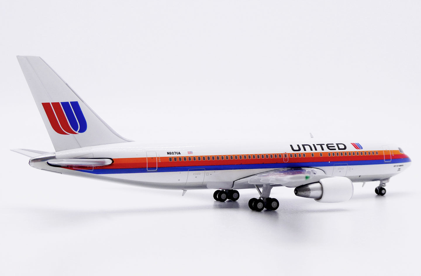 JC WINGS B767-200 UNITED AIRLINES "SAUL BASS" REG: N607UA