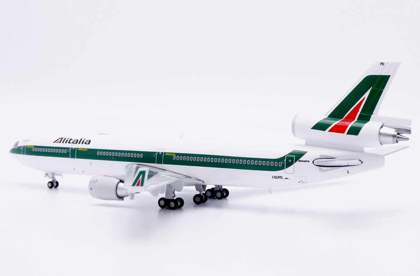 JC WINGS MD-11 ALITALIA REG: I-DUPD