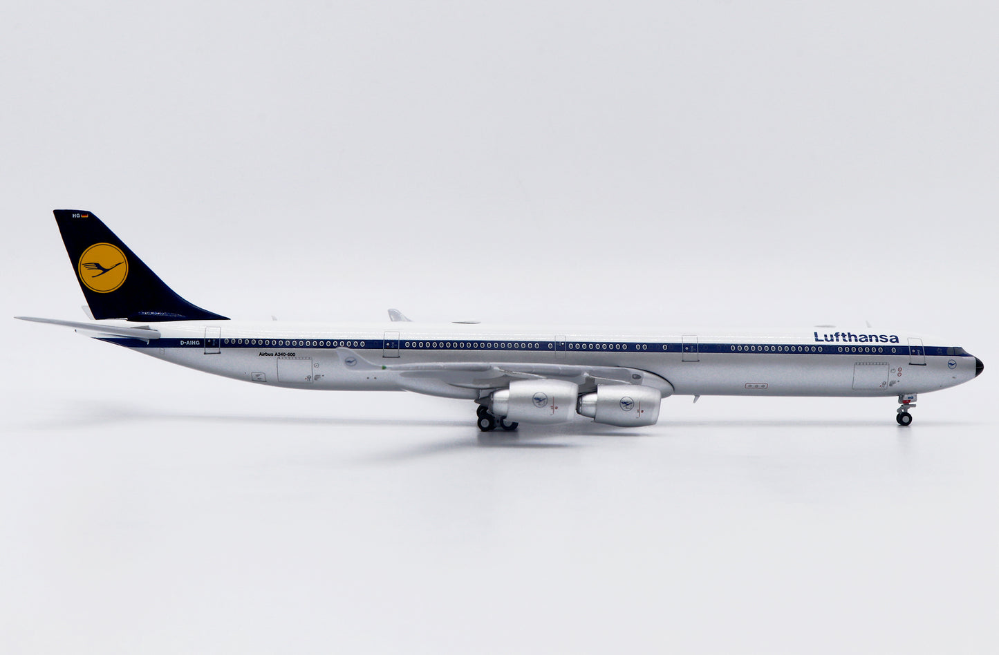 JC WINGS A340-600 LUFTHANSA "FANTASY RETRO" REG: D-AIHG