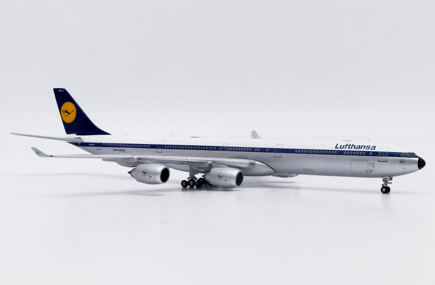 JC WINGS A340-600 LUFTHANSA "FANTASY RETRO" REG: D-AIHG