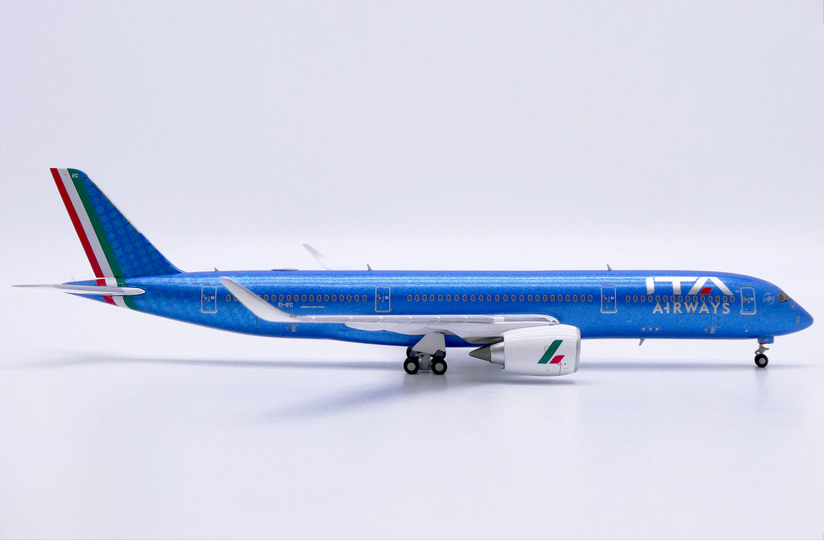 JC WINGS A350-900XWB ITA AIRWAYS REG: EI-IFC