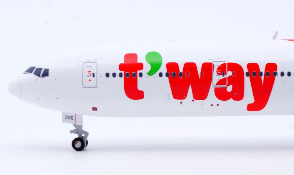 JC WINGS B777-300ER T'WAY AIR REG: HL8706