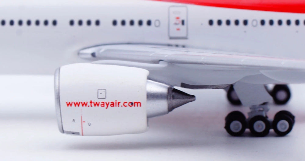 JC WINGS B777-300ER T'WAY AIR REG: HL8706