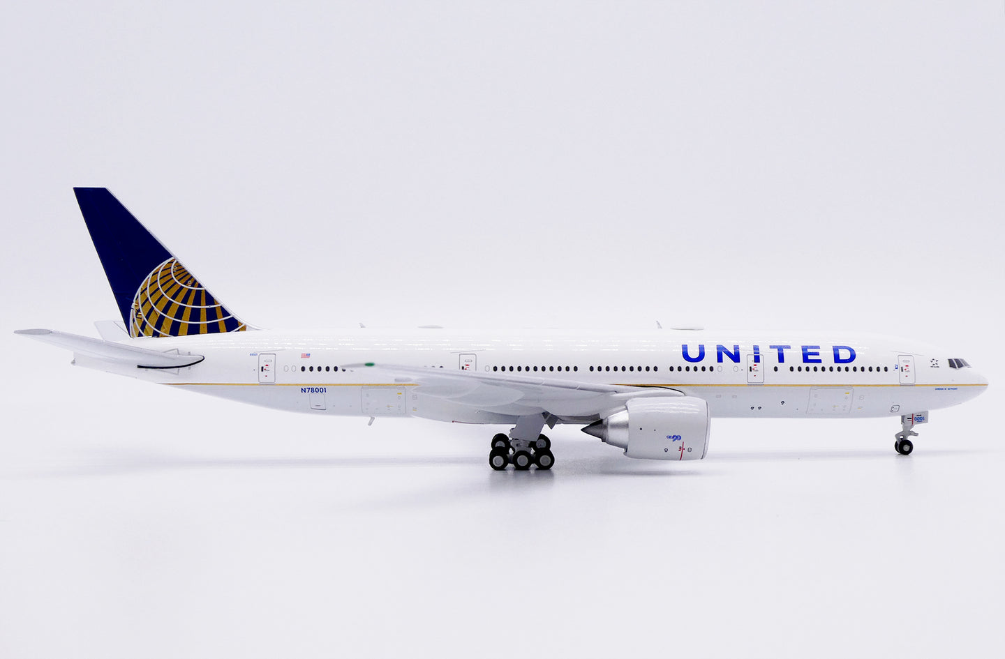 JC WINGS B777-200ER UNITED AIRLINES "GORDON M. BETHUNE" REG: N78001