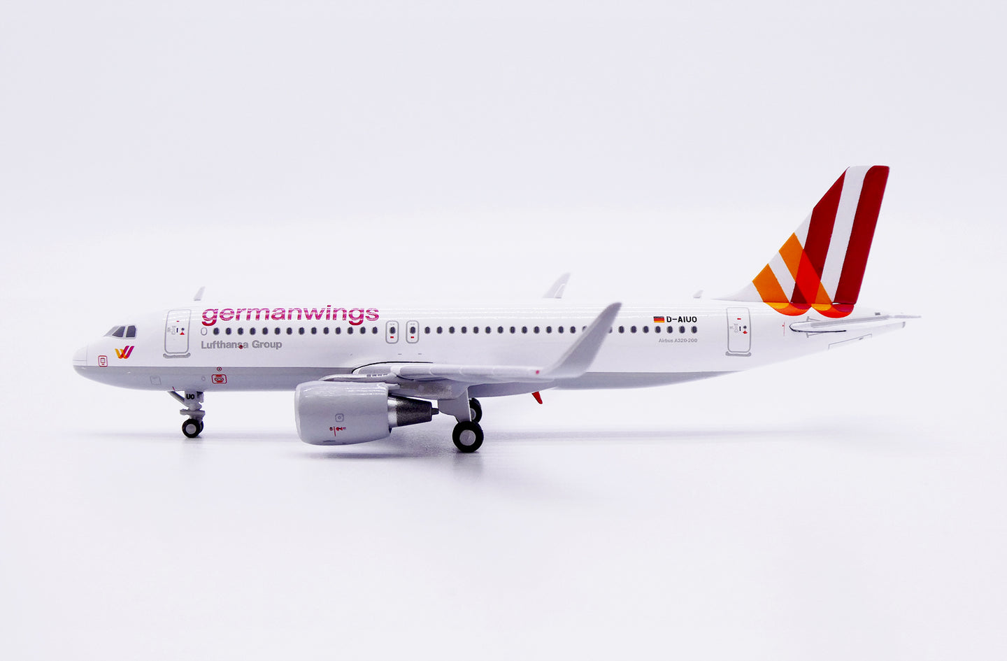 JC WINGS A320 GERMANWINGS REG: D-AIUO