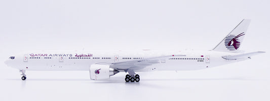 JC WINGS B777-300ER QATAR AIRWAYS "ALL WHITE" (FLAPS DOWN) REG: A7-BOC