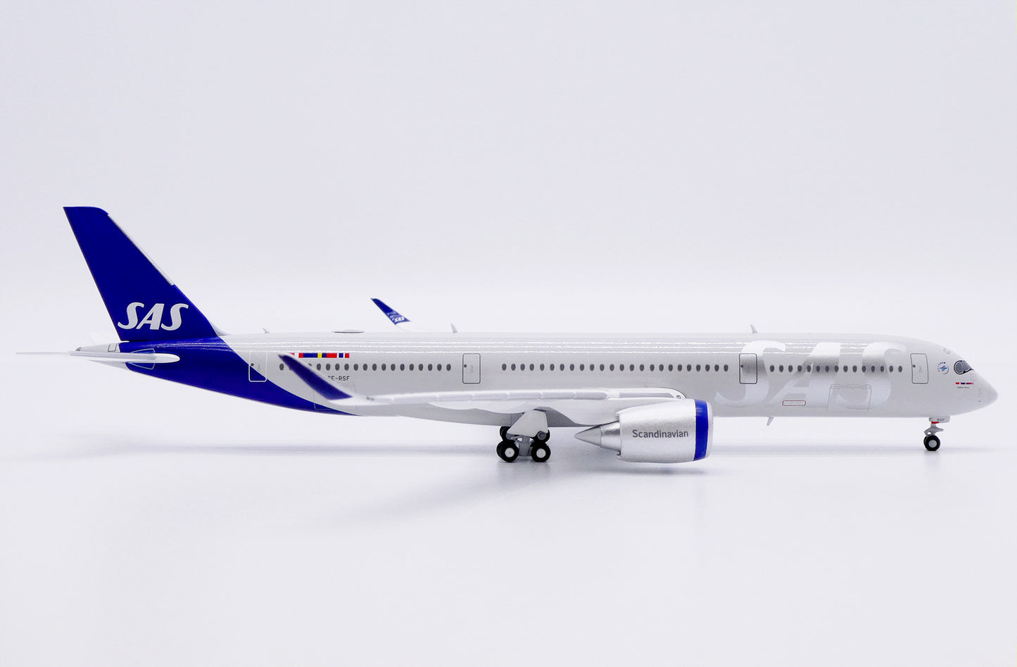 JC WINGS A350-900XWB SAS SCANDINAVIAN AIRLINES "SKYTEAM LOGO" REG: SE-RSF