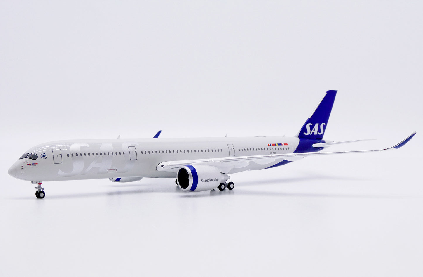 JC WINGS A350-900XWB SAS SCANDINAVIAN AIRLINES "SKYTEAM LOGO" REG: SE-RSF