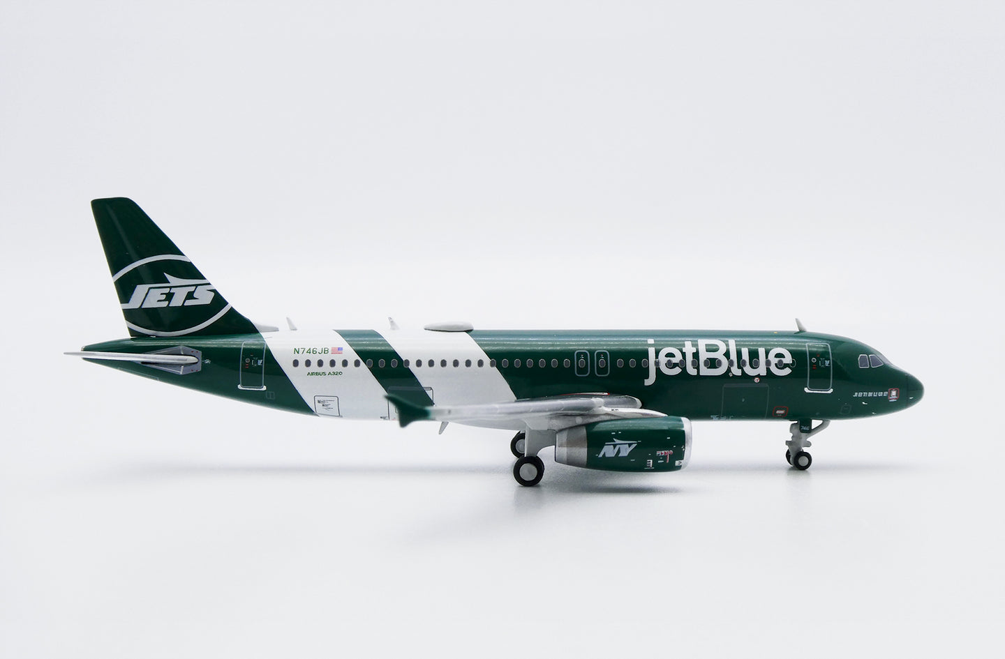 JC WINGS A320 JETBLUE 'NEW YORK JETS' REG: N746JB