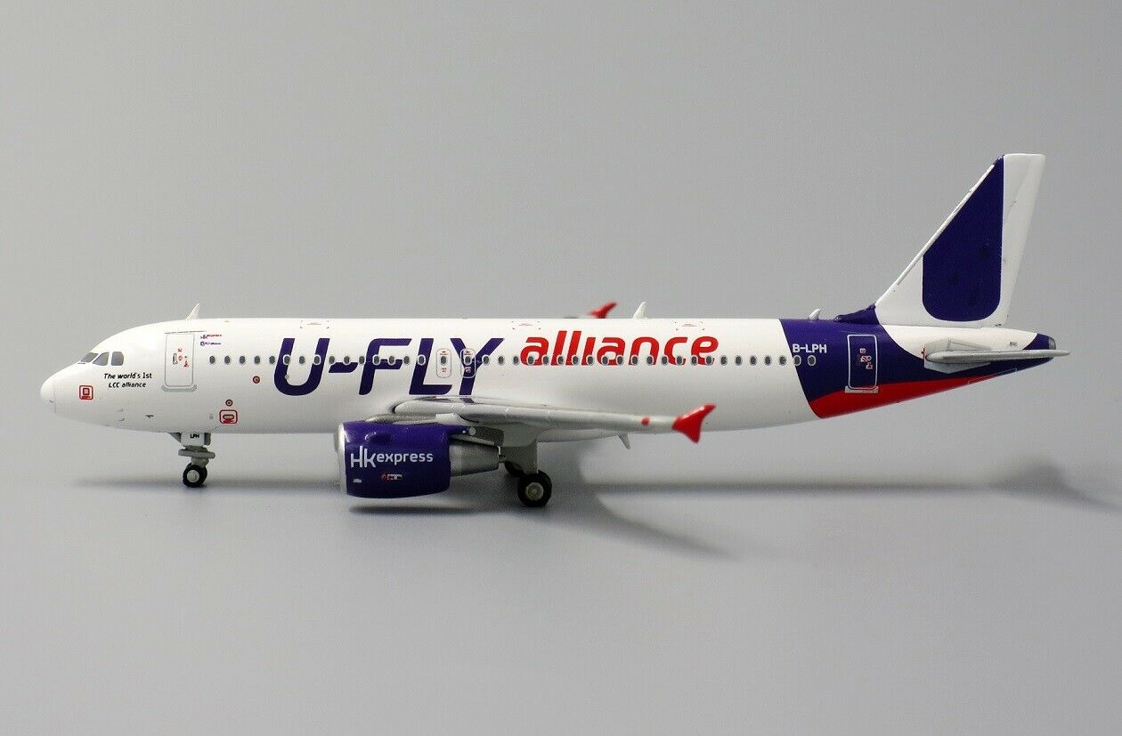 JC WINGS A320 HK EXPRESS REG: B-LPH
