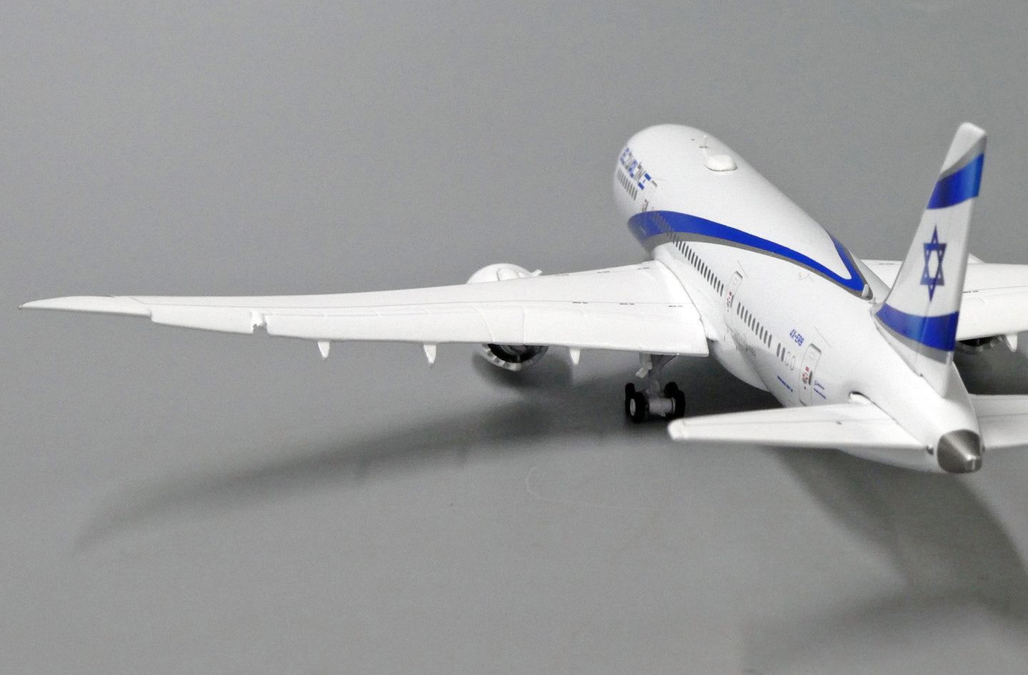 JC WINGS B787-8 DREAMLINER EL AL ISRAEL AIRLINES (FLAPS DOWN) REG: 4X-ERB
