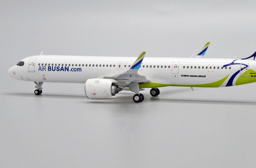 JC WINGS A321NEO AIR BUSAN REG: HL8394