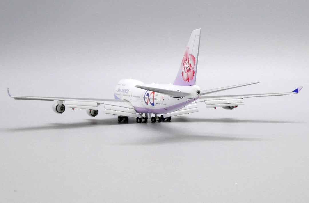 JC WINGS B747-400 CHINA AIRLINES "60TH ANNIVERSARY" (FLAP DOWN) REG: B-18210