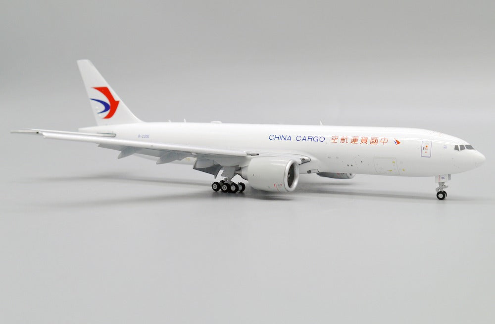 JC WINGS B777 CHINA CARGO AIRLINES (FLAPS DOWN) REG: B-220E