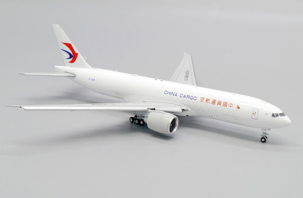 JC WINGS B777 CHINA CARGO AIRLINES (FLAPS DOWN) REG: B-220E