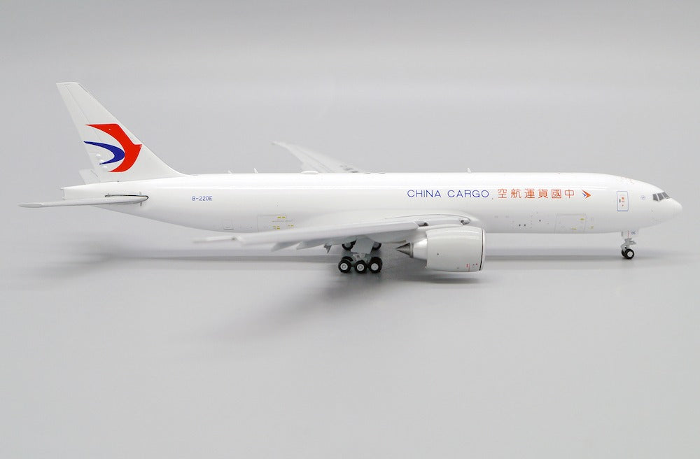 JC WINGS B777 CHINA CARGO AIRLINES (FLAPS DOWN) REG: B-220E