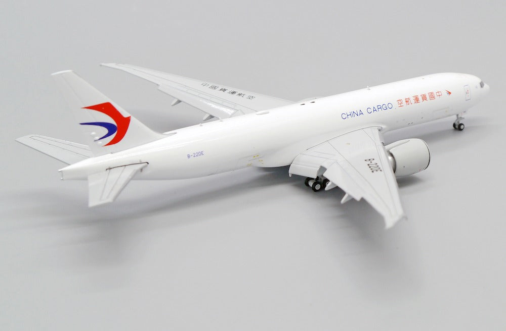 JC WINGS B777 CHINA CARGO AIRLINES (FLAPS DOWN) REG: B-220E