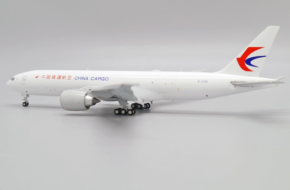 JC WINGS B777 CHINA CARGO AIRLINES (FLAPS DOWN) REG: B-220E