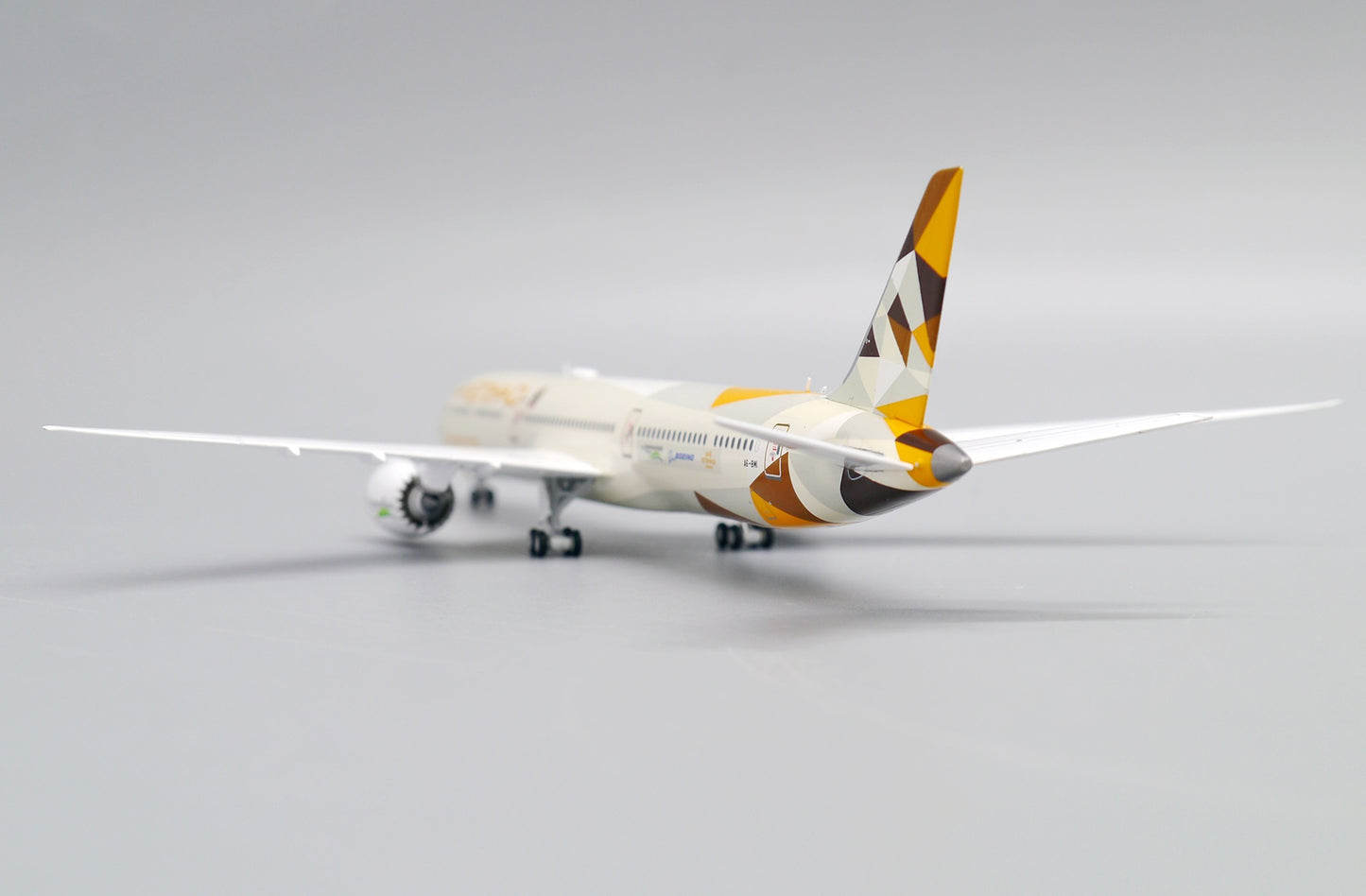 JC WINGS B787 ECO DEMONSTRATOR ETIHAD AIRWAYS REG: A6-BMI