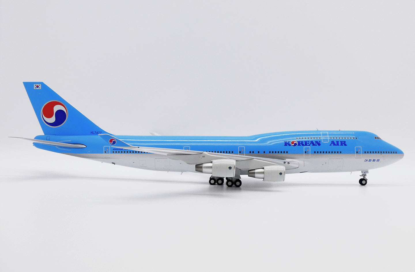 JC WINGS XX7477 1/200 BOEING 747-400 KOREAN AIR "OLD TITLES" REG: HL7477