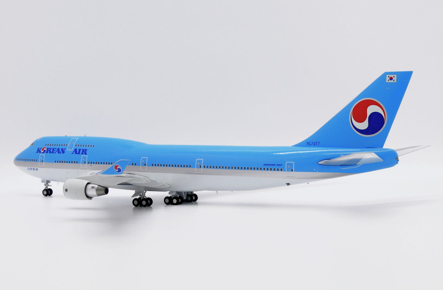 JC WINGS XX7477 1/200 BOEING 747-400 KOREAN AIR "OLD TITLES" REG: HL7477