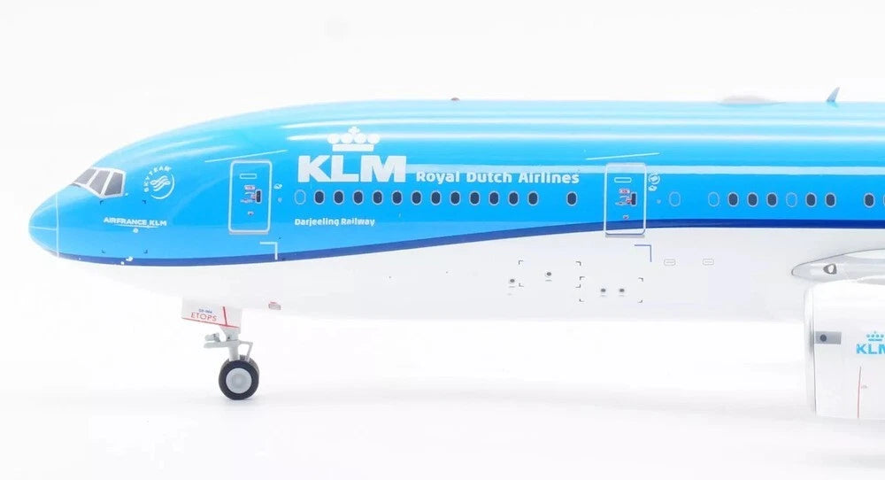 INFLIGHT 200 B777-206/ER ROYAL DUTCH AIRLINES (KLM) REG: PH-BQD