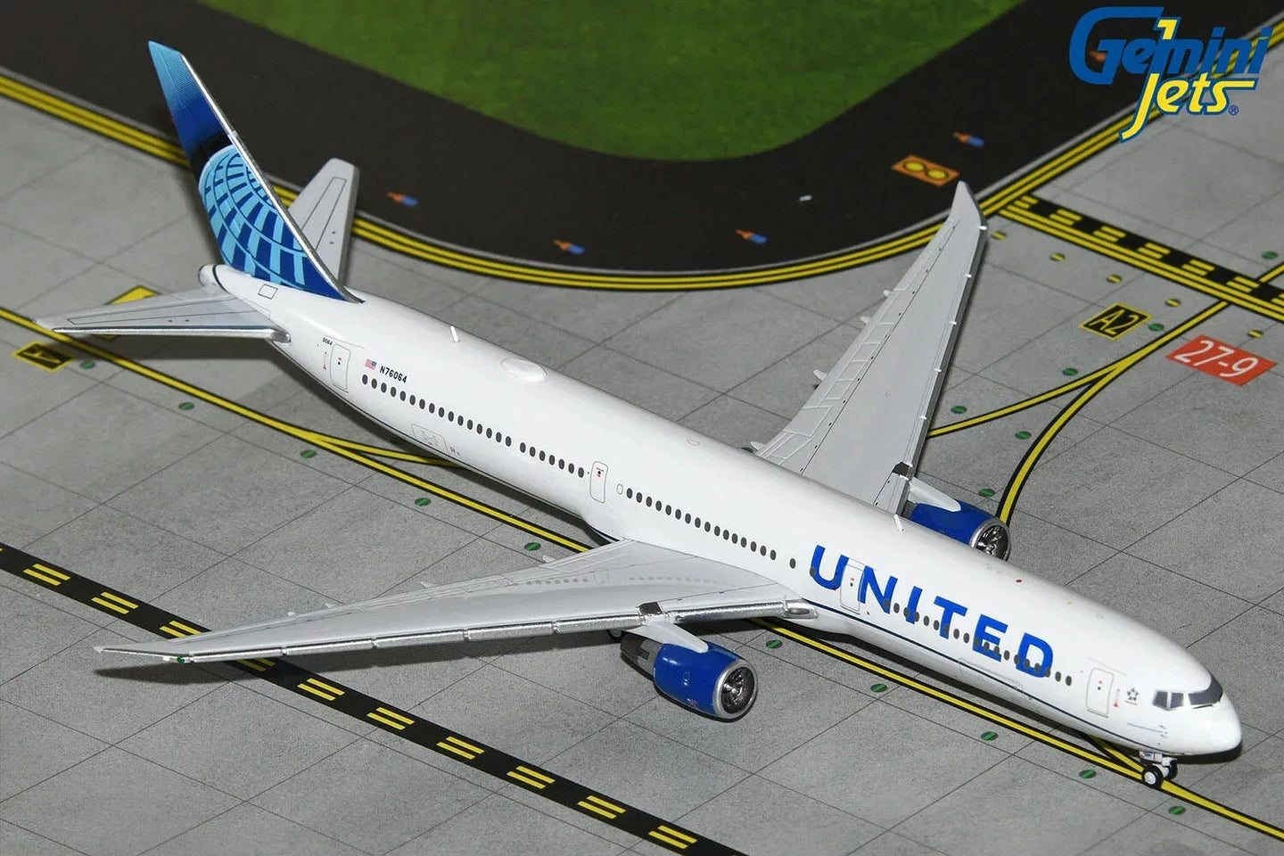 GEMINI JETS B767-400ER UNITED AIRLINES REG: N76064