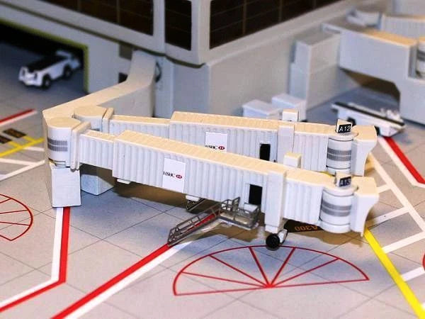 GEMINIJETS 3 X DUAL WIDE BODY JET AIR BRIDGES