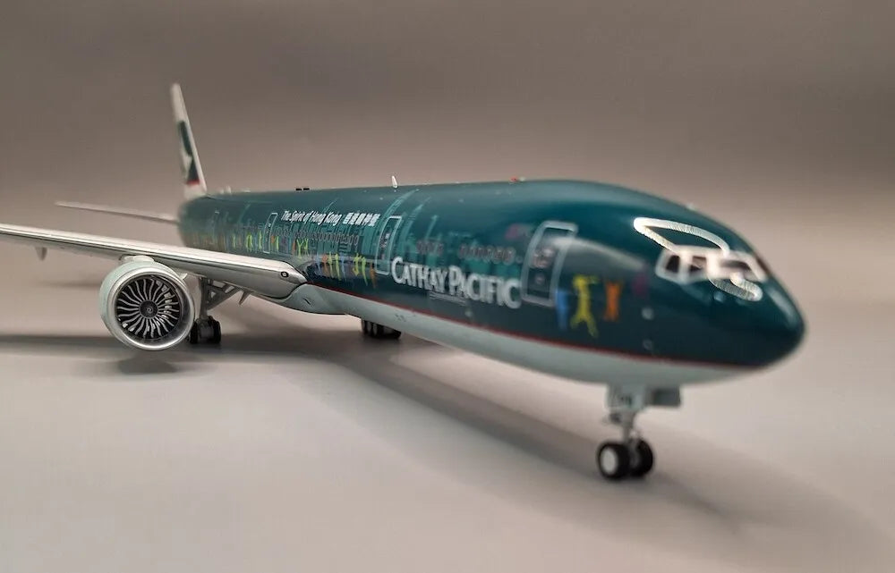 WB MODELS B777-367/ER CATHAY PACIFIC "THE SPIRIT OF HONG KONG" REG: B-KPB